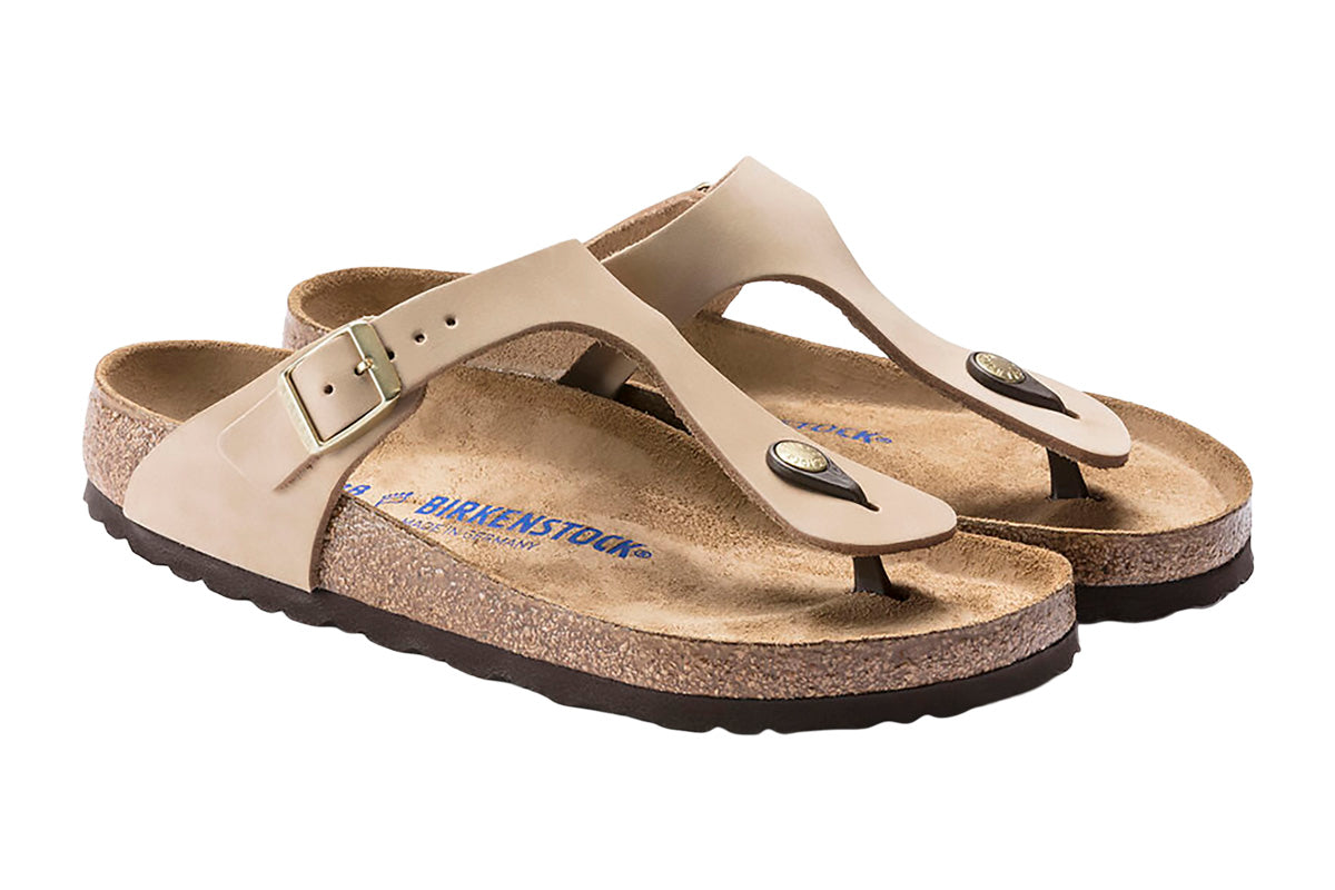 Birkenstock Gizeh R Soft Footbed Sandcastle Nubuck Leather Womens #color_brown-beige